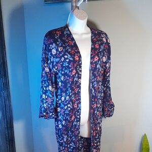 American Eagle Outfitters Floral Open Front Cover Outerwear. Navy and Red